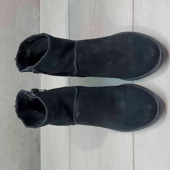 Steve Madden Women "Like New "Milaan Suede Ankle Heels Booties shoes sz 6.5M - Picture 3 of 12